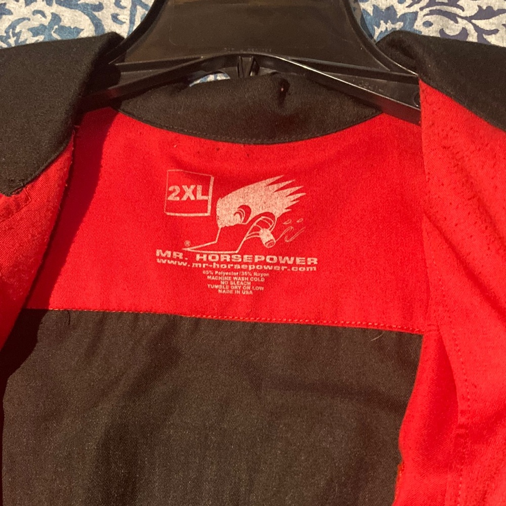 Men’s 2XL Mechanic style shirt. Clay Smith Cams two-toned black and red.